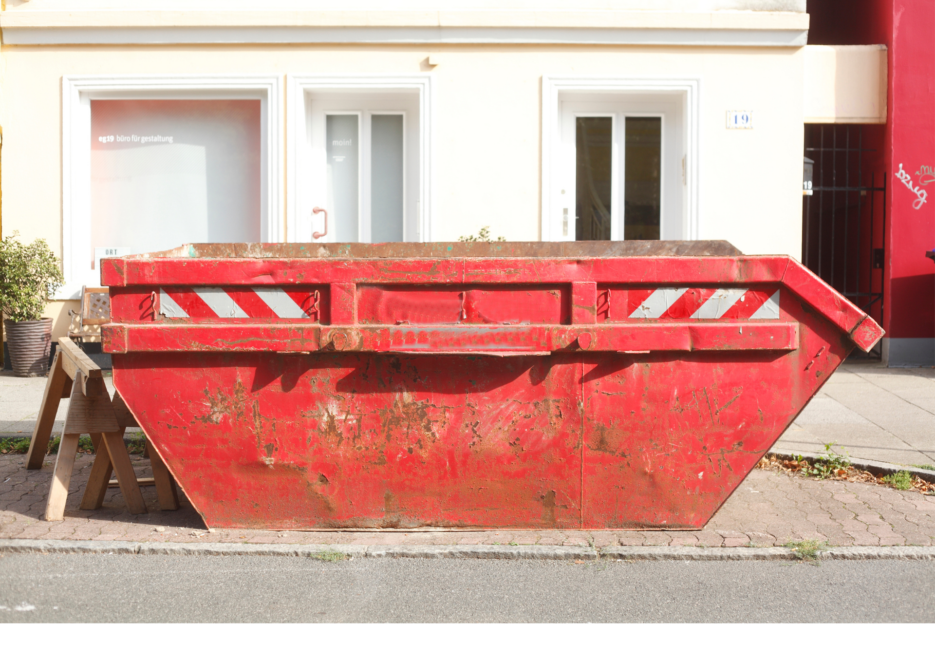 Common Mistakes to Avoid When Getting a Builders Skip Permit