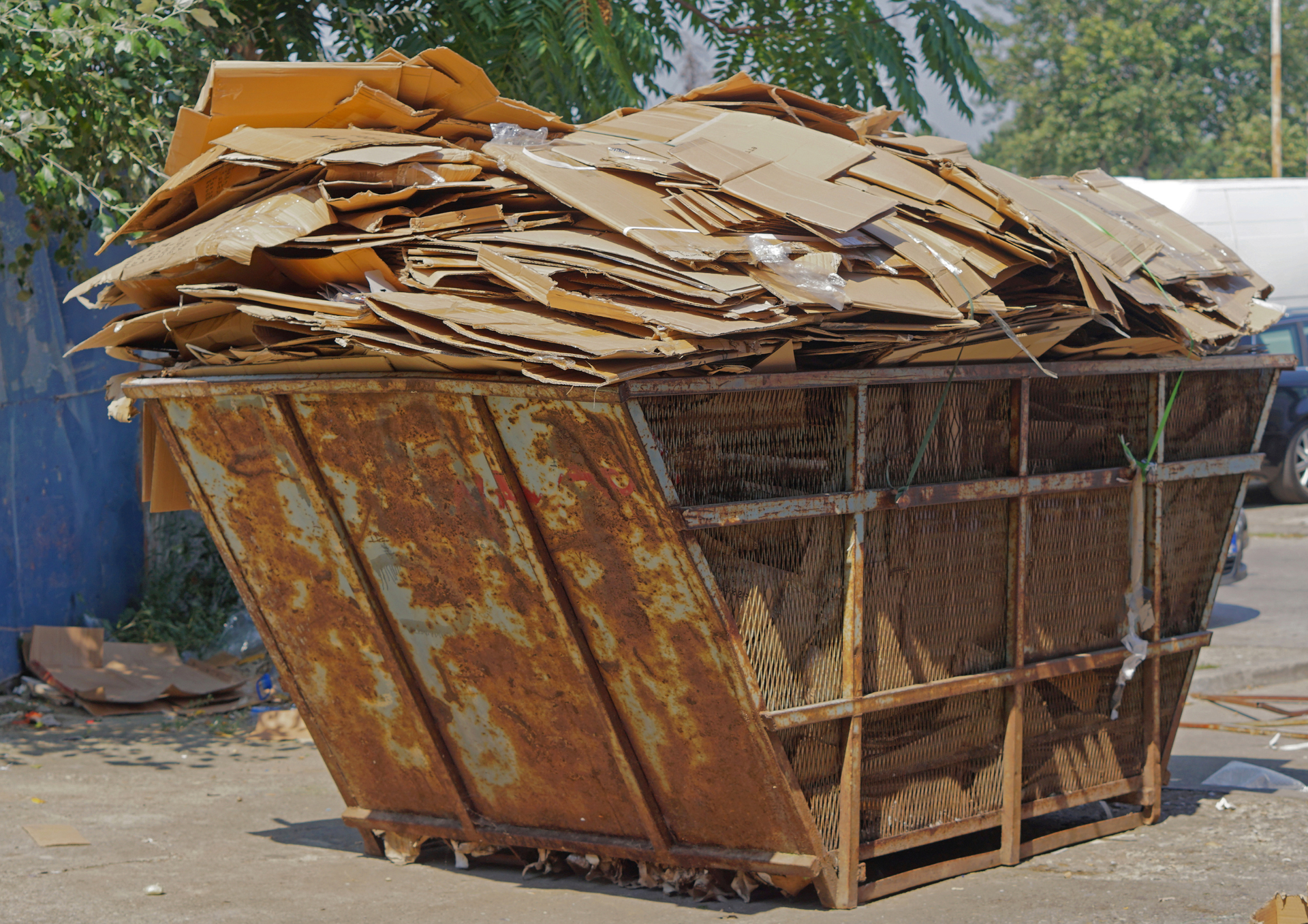 Cheapest Skip Hire for Office and Shop Clearance Waste Projects