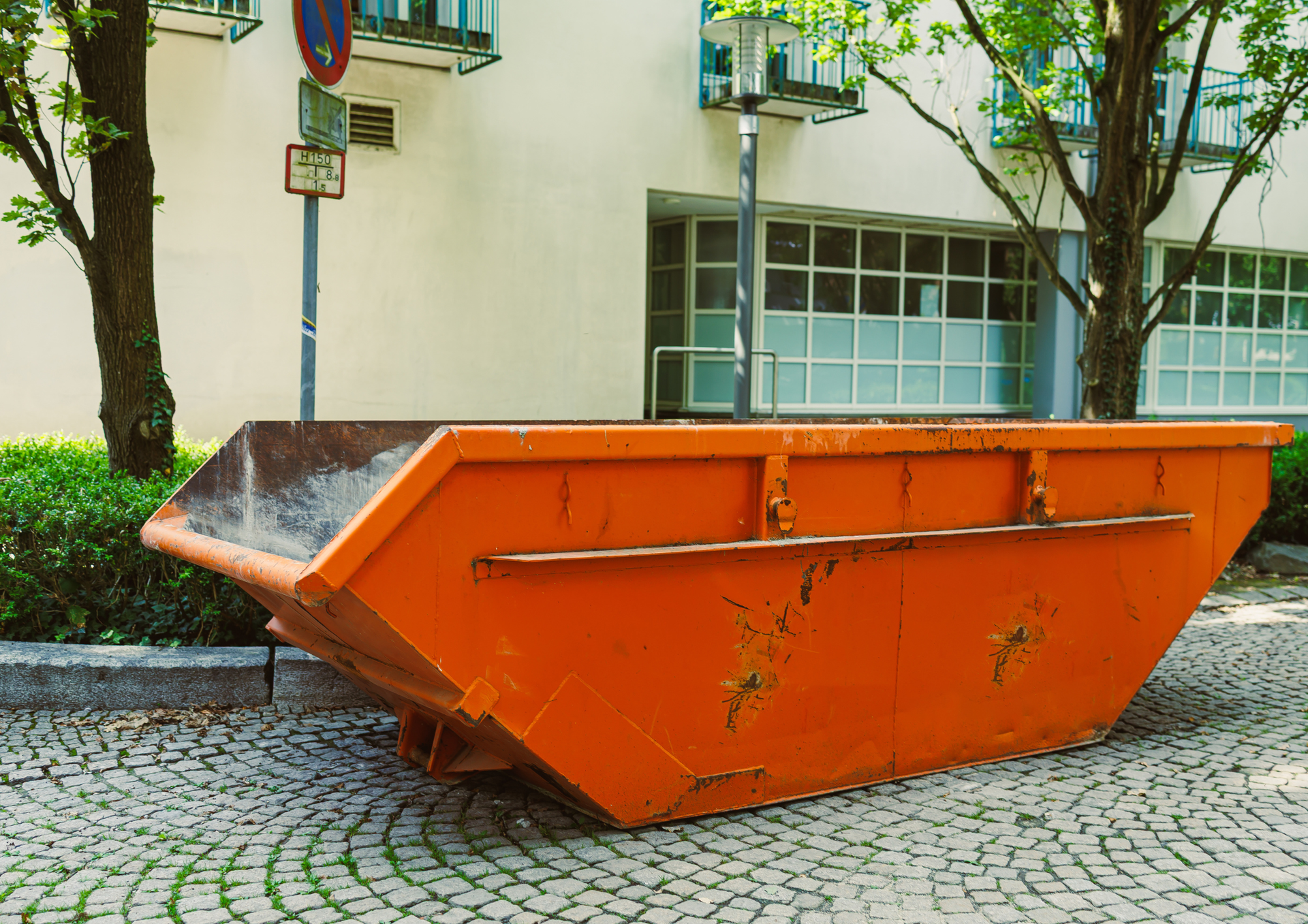 Skip Hire for Kitchen and Bathroom Renovation Projects Guide