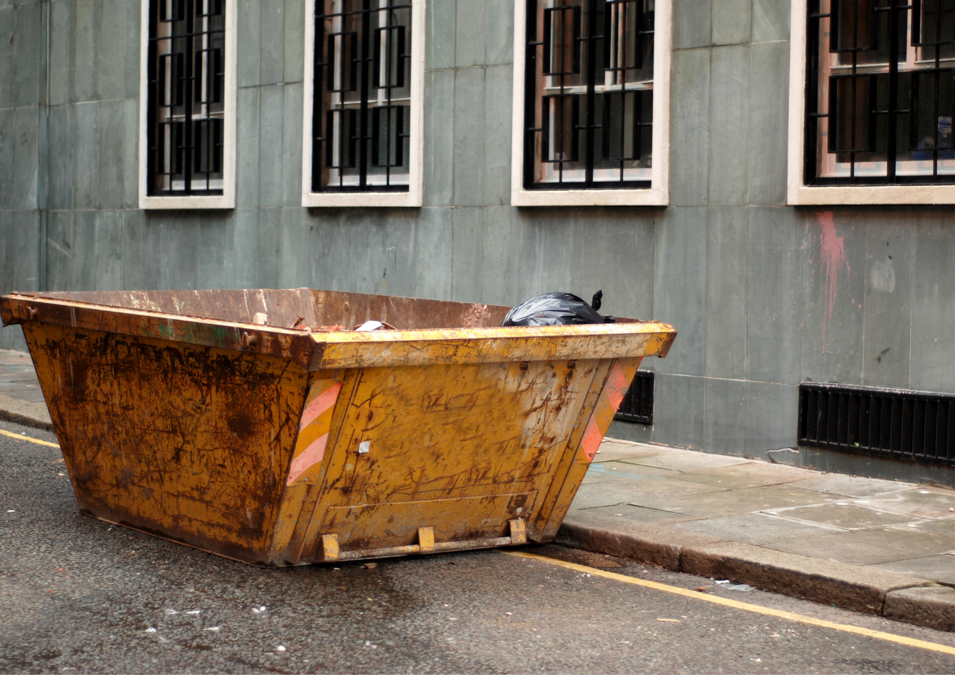 How Much Can You Fit in a 6 Yard Skip and Is the Price Worth It?